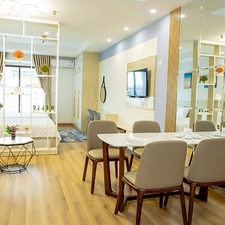 Tms Apartment Studio Куїнон Екстер'єр фото
